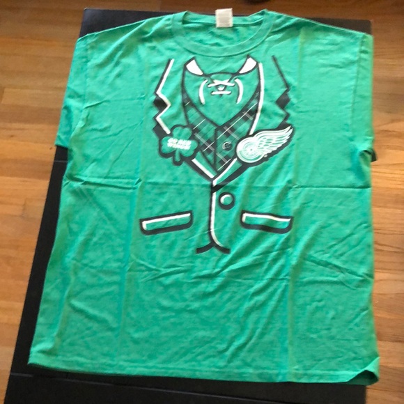 St. Patrick’s Day Detroit Red Wings Paddy’s Day Theme T-Shirt XL - Picture 3 of 8